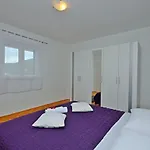 Canaria Appartement Vinišće